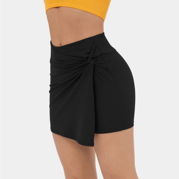 HALARA Black High Waist Women's Shorts - Picture 4 of 10